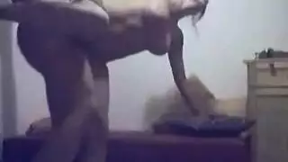 خيال مثير لثلاثي على الويب كام مع هواة شباب