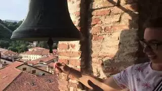 سيده تبلع القذف في فمه