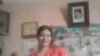 رقص مصريه عارية لعشيقها أمام الكاميرا