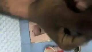 زوجة نائب الرئيس تضبط فتاة تستمني وتنضم للمتعة