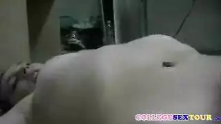 ضرب مهبل وفرك أثداء بوحشية مع هواة