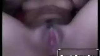 تناك وهو يشاهدها