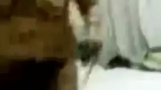 مصري ينيك صحبته الصغيره