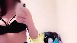 أميرة سعودية من لوس أنجلوس تنيك ثدييها المثاليين بقوة