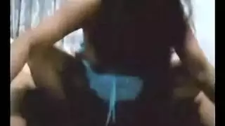 زوجة عربية تركب زبر زوجها الكبير حتى القذف
