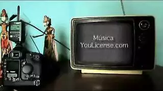 استمناء آسيوي قرني مع هزة جماع صاخبة على الكاميرا