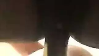 ٩ ست عاهرات، حمولات غير محدودة: علاقة جنسية جماعية إكس إكس إكس