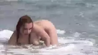 غرفة الجنس الصاخبة مع رجل أكبر سناً متحمس جنسياً