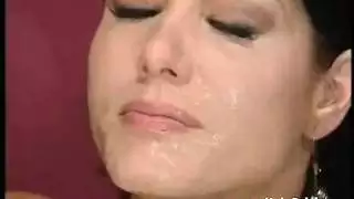حفلة سحاقية تفاجأ بوجود قضيب حقيقي