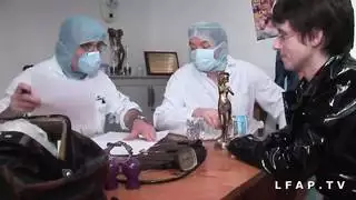 أثداء ومؤخرات لبنانية كبيرة في مشاهد إباحية