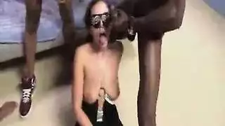 معرض لقطات جنسية غير خاضعة للرقابة