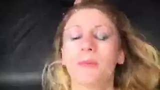 معلمة ناضجة تبتلع السائل بعد غانغبانغ