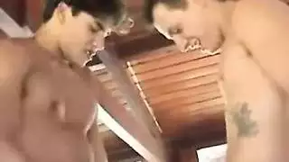فتيات جديدات ساخنات يتعرين