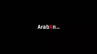 الأخت غير الشقيقة المحرومة لا تقاوم انتصاب أخيها الضخم إباحية صريحة