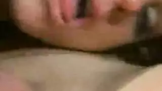 جاكي سخيف مع اثنين من دونغز