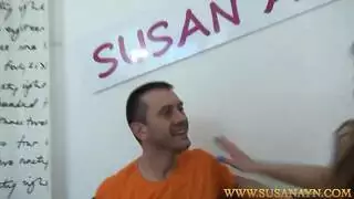 خيال الجدة: تفريغ في فم جائع خبير