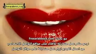 الفتاة المثيرة تنتاك من صديق اخوها مترجم