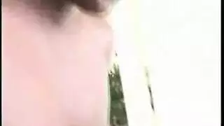 سكرتيرة تستأجر قضيباً لتلحس كسها وتنيكها