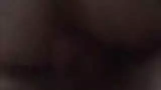 شرقية تمارس الجنس الفموي العميق مع القذف في الحنجرة