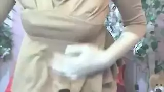 البنات المراه سن البنات المراهنه