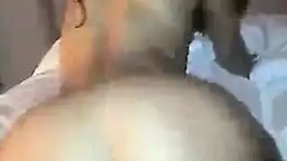 مراهقات شرجيات يأخذنه بقوة