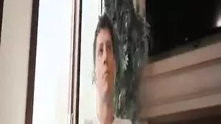 إباحية زوجات: نيك شرجي قاسٍ مع زوجات وقحات