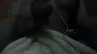 نائبة الرئيس ضخمة الصدر تختنق بالقضيب