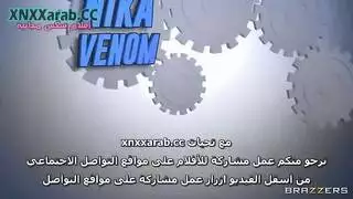 سحاقيات مثيرات يصلحن سيارات ويلعقن فرج
