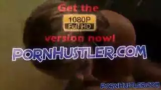 شقراء بجوارب سوداء تمارس الجنس بعنف وعمق