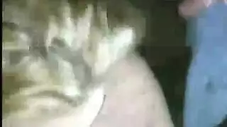 جلسة كلابية عارية لمونيك ألكساندر في زي أسود