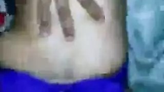 مقيدة ومُساء معاملتها: أنيسا كيت تأخذ ثلاثة أعضاء