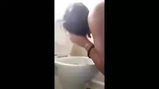 فتيات مذهلات تمت ممارسة الجنس معهن بعنف