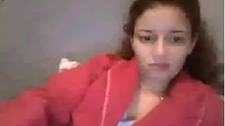 جلسة عربية صريحة للعادة السرية على الكاميرا المباشرة