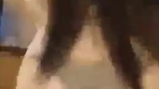 ثلاثي حيواني جامح: وحشان يُشاركان قضيب حصان عملاق