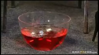 الدكتور الاقرع في العياده الاباحيه