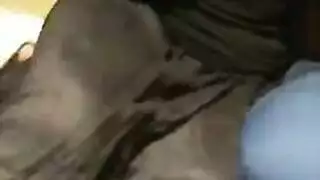 شرج ثري صعب في مكان ضيق