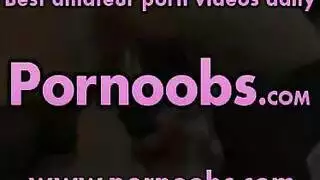 صغيرتي كس كتكوت تبين مهبل لها