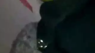 بتنط على زب جوزها
