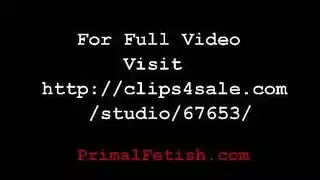الام الحامل وبنتها
