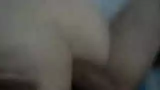 جنس شرجي مكثف: عمود طويل صلب يغزو مؤخرة مرتجفة