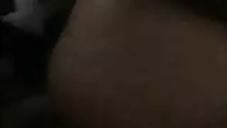 فتاة ضئيلة الأبنوس، أغسطس عميل هي ممارسة الجنس البري في منتصف اليوم