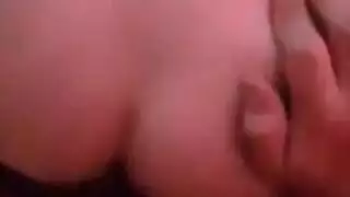شريط جنسي محلي: شقراء عابرة تذهب إلى عالم الأفلام الإباحية