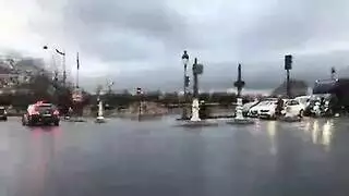 العاهرة باريس روز تمارس الجنس مع المصور بعد التصوير