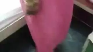ربة منزل فاجرة يتم إصلاحها بأداة عامل الصيانة