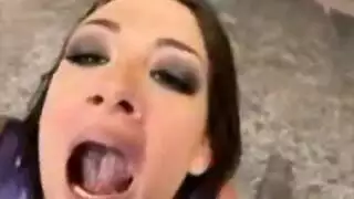 سكس جماعي شرب لبن مص