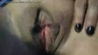 العب بمهبلي بمهزة – استمناء صريح