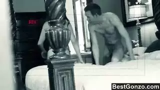 شهوة عائلية محرمة: أخي وزوجة الأب يمارسان الجنس