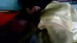 زوجة بريئة تحب أن تكون في الأعلى