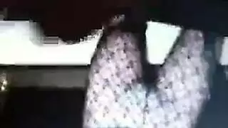 أوضة جنس في سيارة مع شبيهات مايلي سايروس