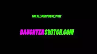 حفلة تبادل الأزواج: جنس رباعي مع إيلاج شرجي وعملية مص مكثفة